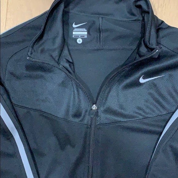 Nike Jacket - Picture 3 of 4